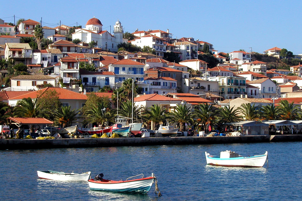 messinia-hotel-finikounta-Koroni-city